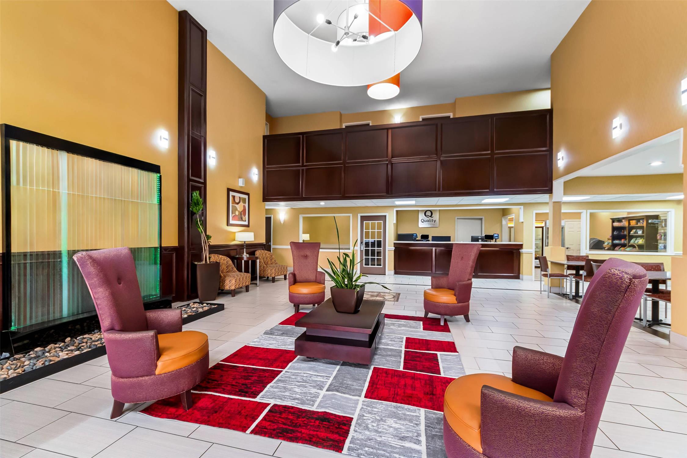 Quality Inn & Suites San Antonio Airport - Stone Oak 24/37