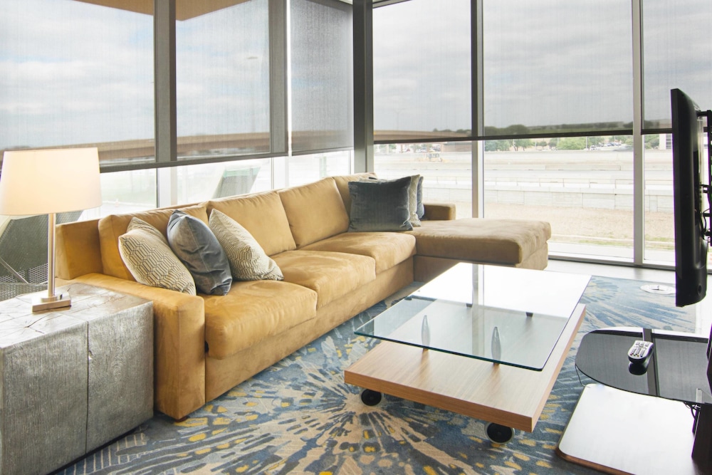Springhill Suites Fort Worth Fossil Creek 46/63