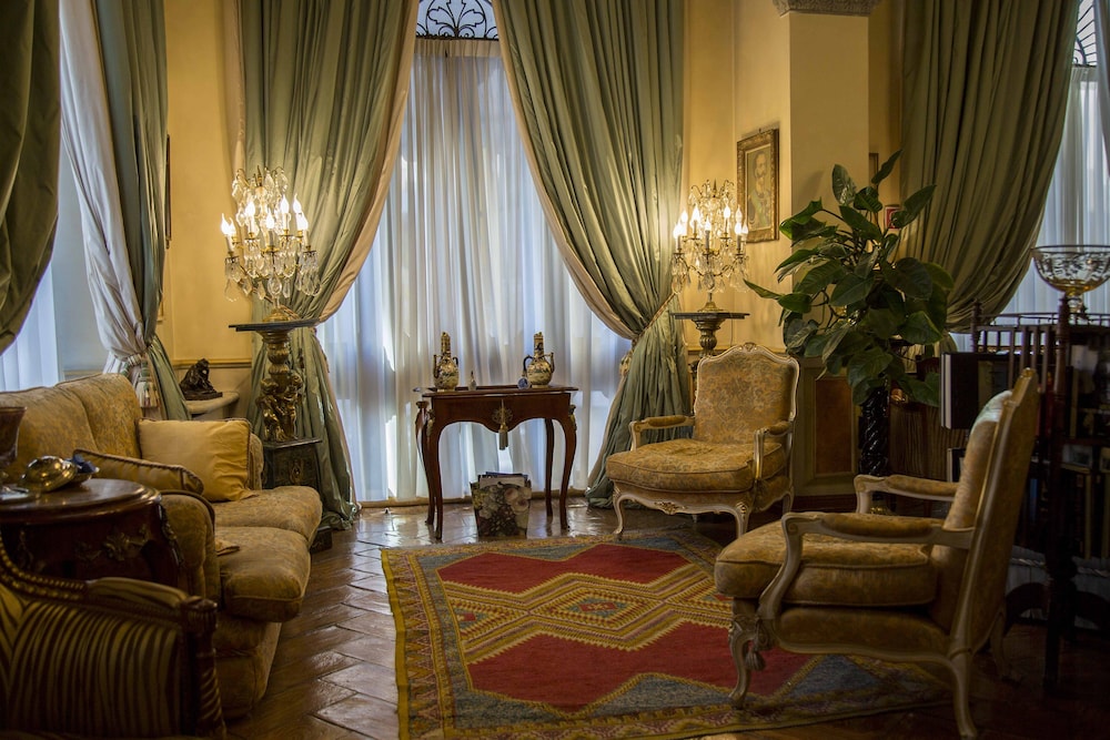 Petit Palais Hotel de Charme 53/95
