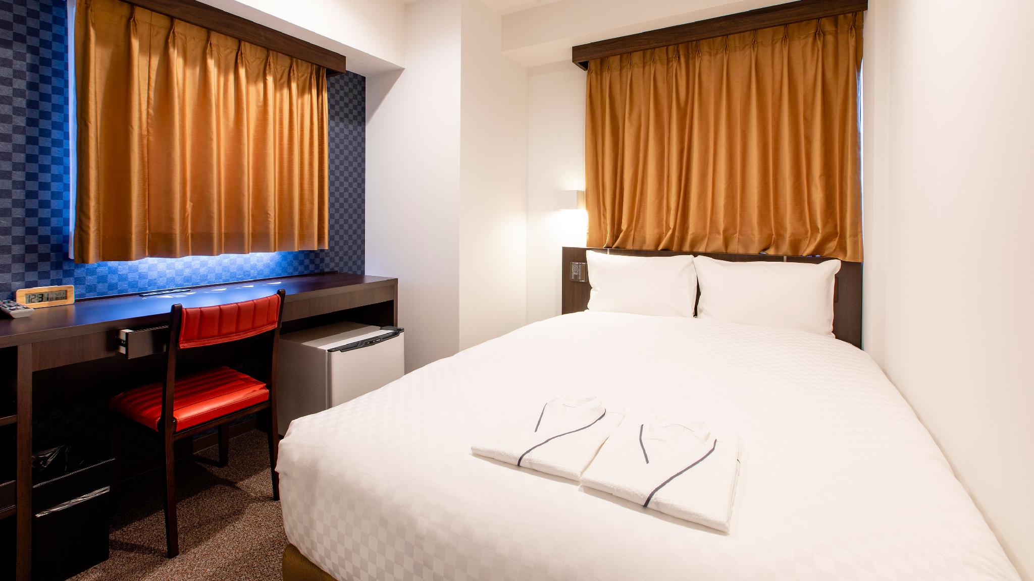 Semi Room, Standard, Semi Double Bed, Smoking