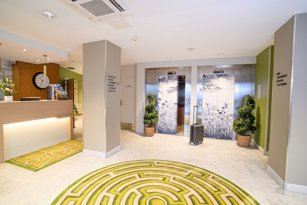 Ibis Styles Tours Centre 9/74