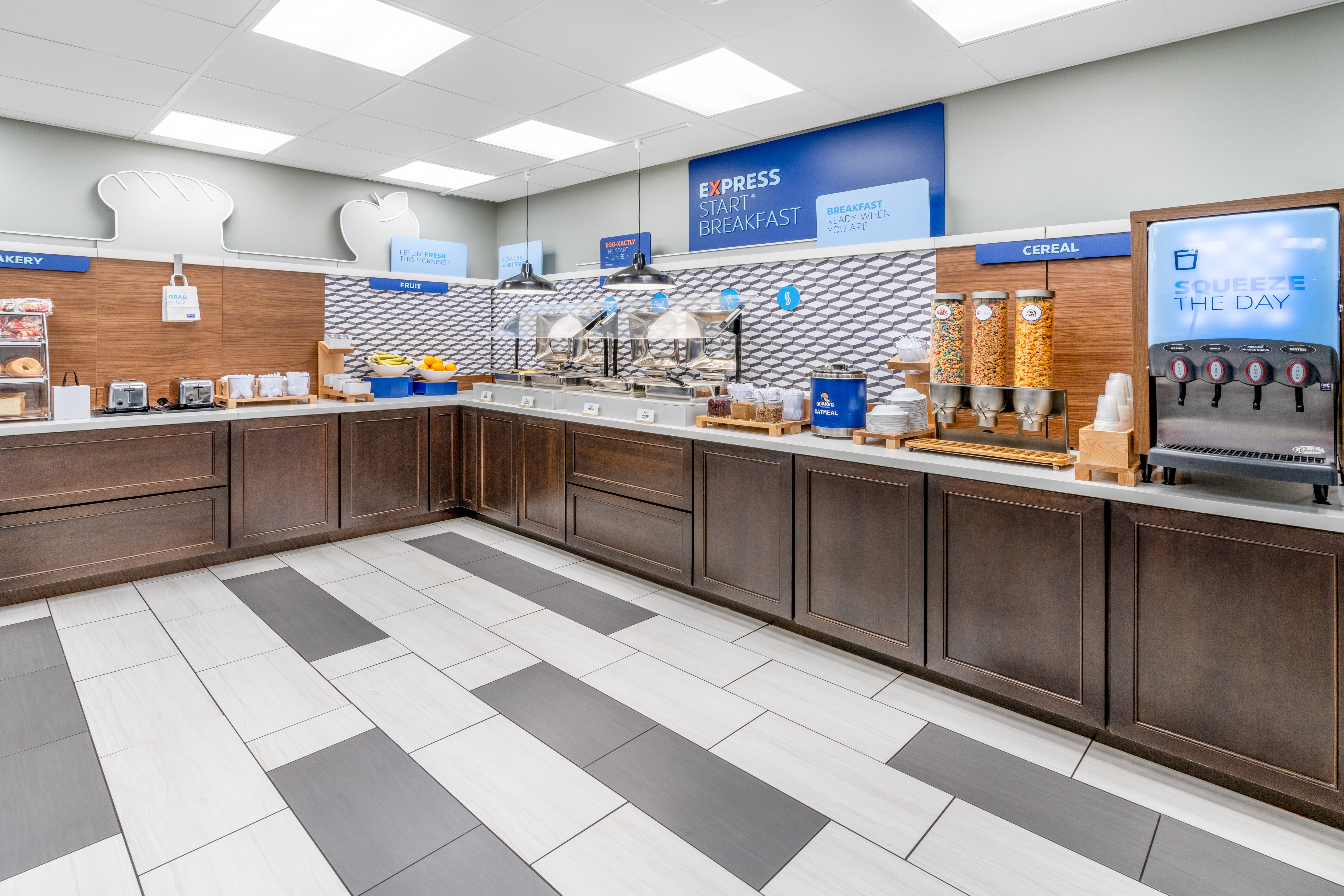 Holiday Inn Express Suites Colorado Springs Afa Northgate 15/56
