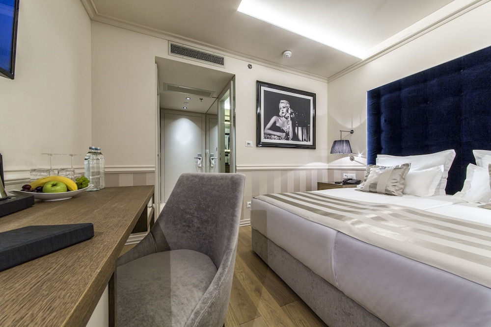 Grand Hotel Slavia 23/69