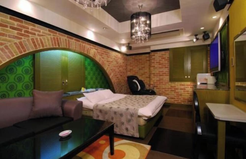 Hotel Shasha Toyonaka - Adult Only 8/15