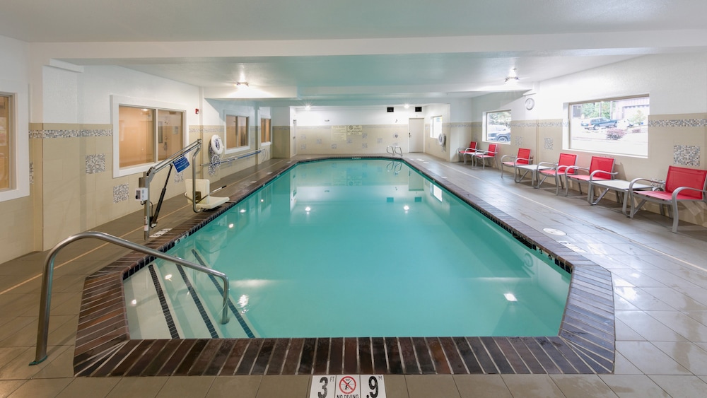 swimming pool spa