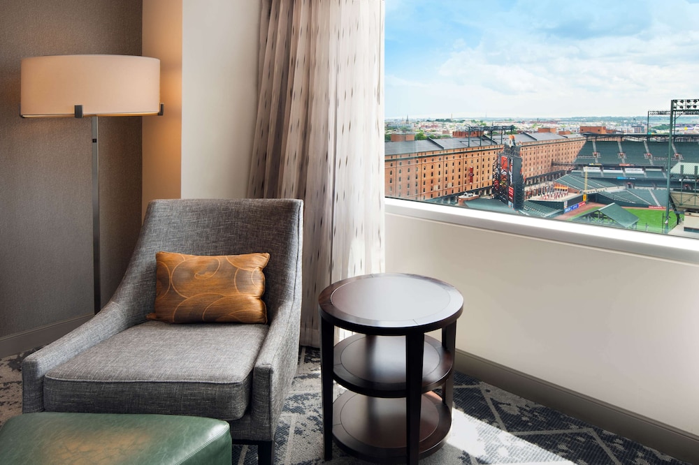Hilton Baltimore Inner Harbor 58/84