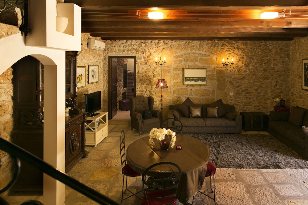 Borgo Degli Angeli 33/50