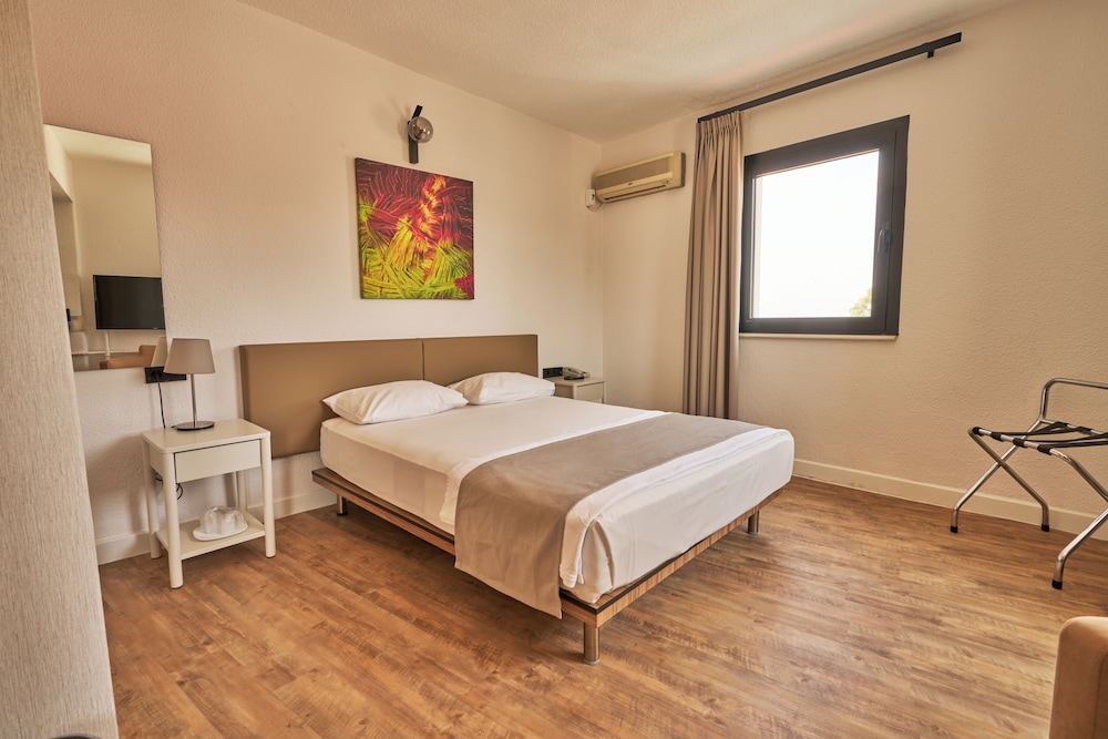 KARDES HOTEL 29/68