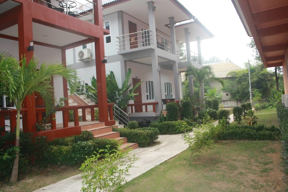 Tamarind Twin Resort 3/49