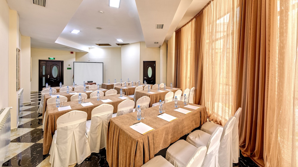 Cron Palace kosher Tbilisi Hotel 45/50