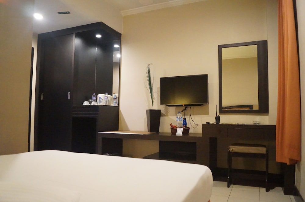 Surya Hotel 12/29