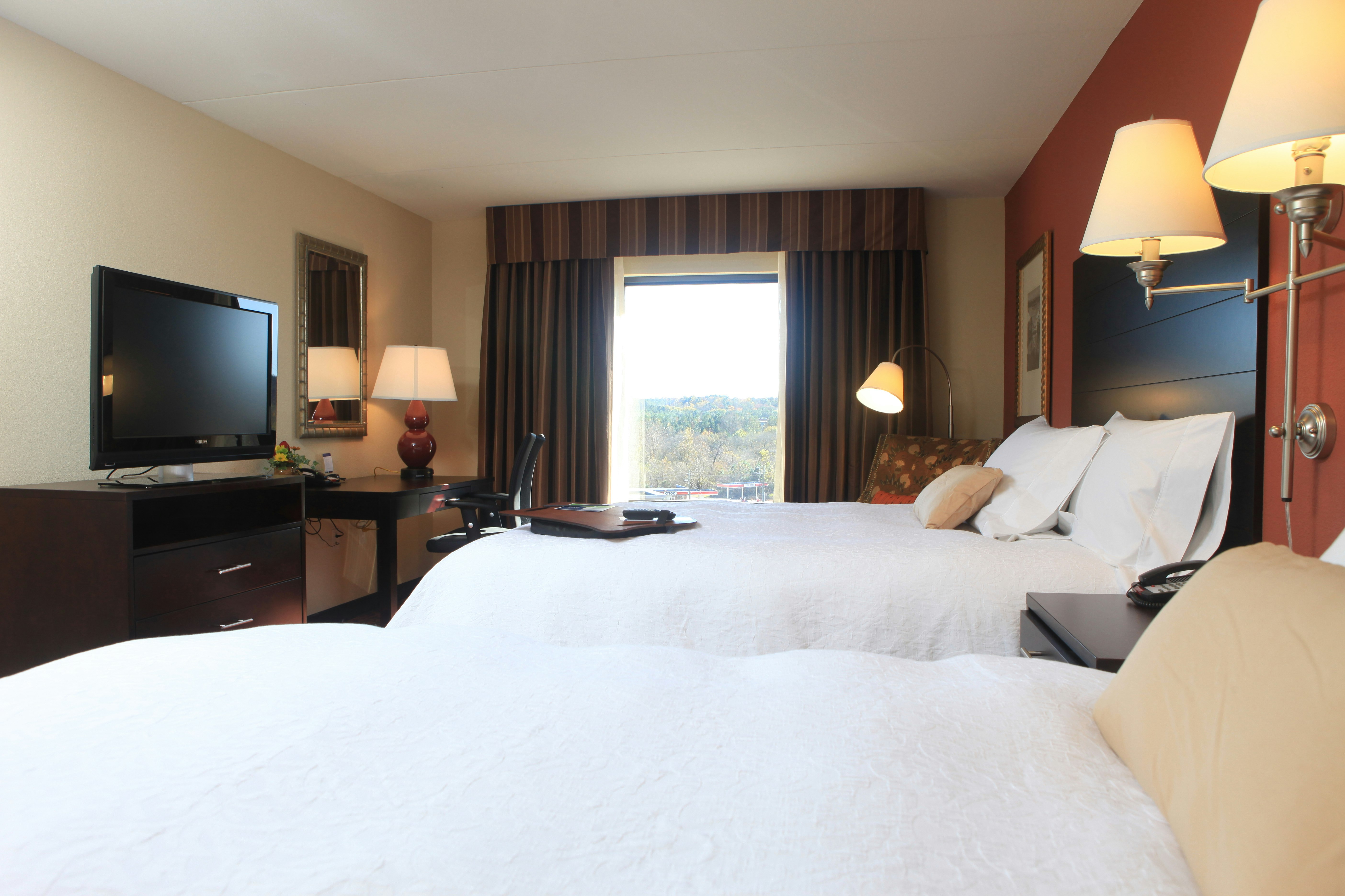 Hampton Inn Atlanta-Canton 15/50