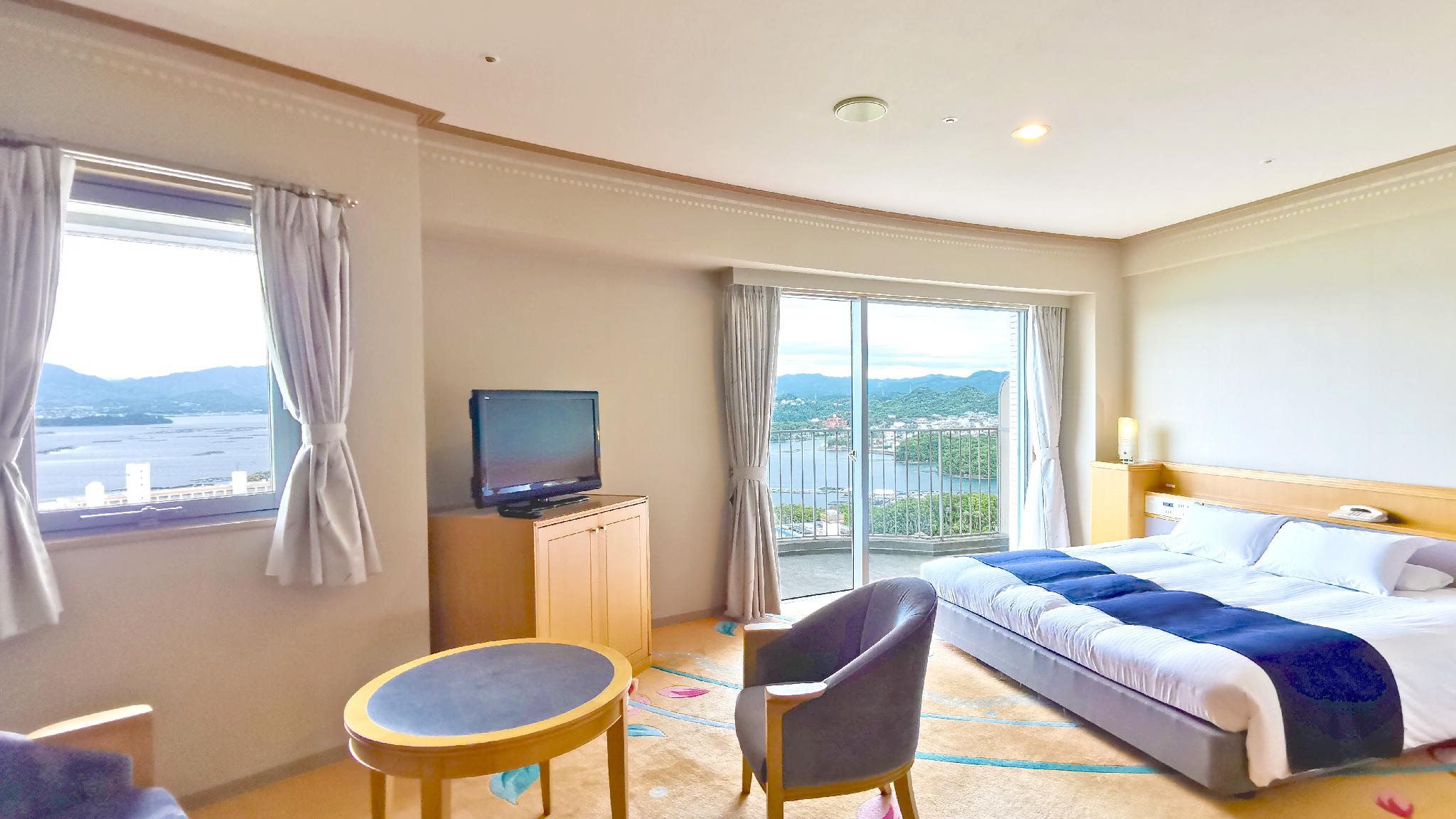 Room, Queen Bed, Ocean View