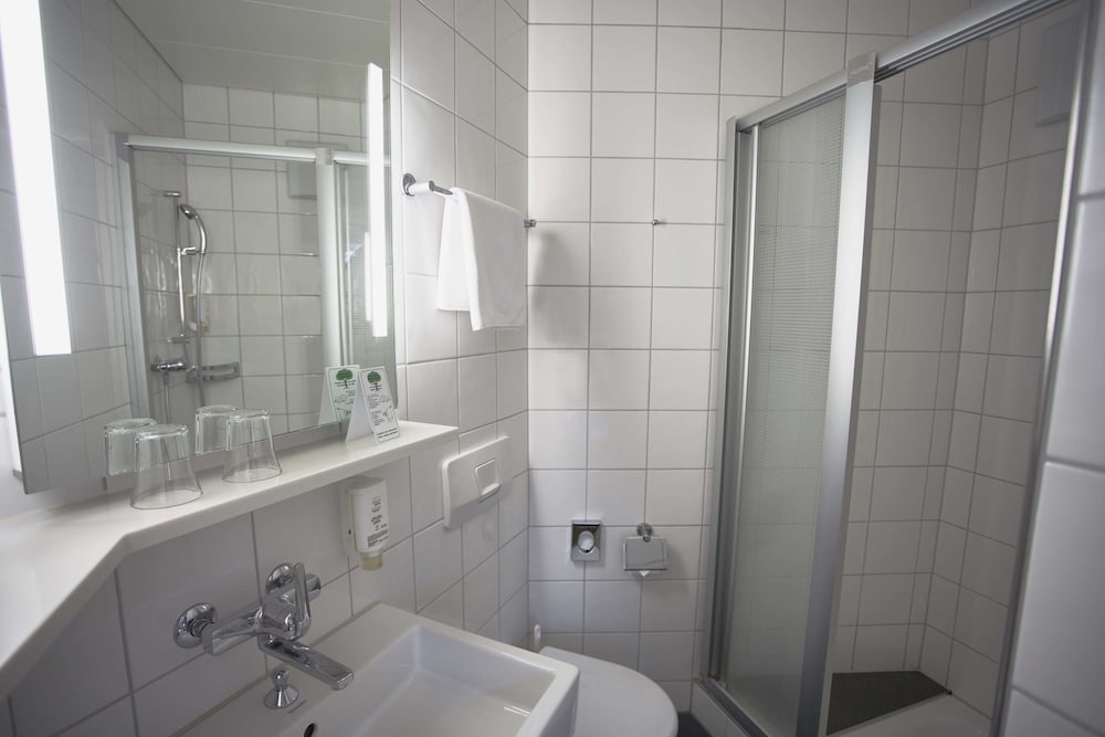 Bristol Hotel Zurich 48/50