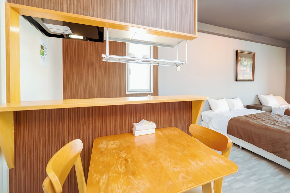 Residence Hotel Naha West 12/31