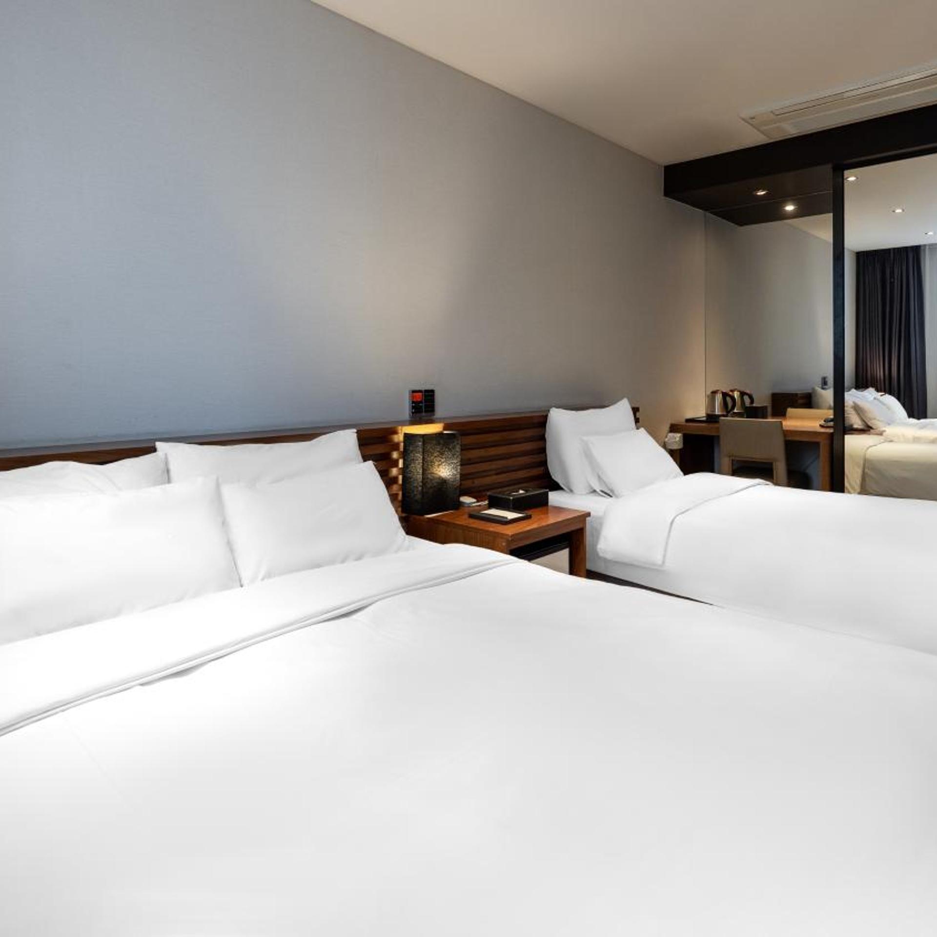 Family, Twin Beds