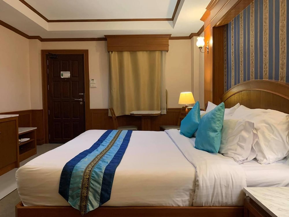 The Lion King Hotel 27/63