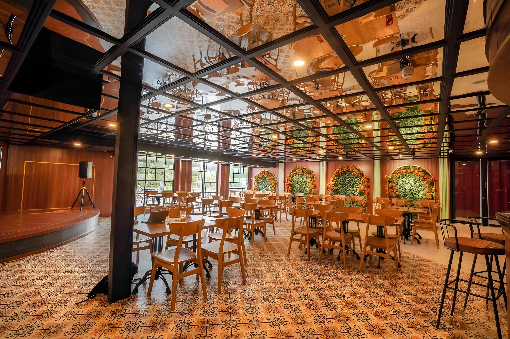 Qubika Boutique Hotel 23/27