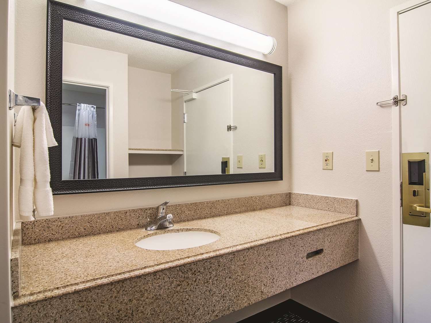 Wingate by Wyndham Brunswick GA / I-95 36/37