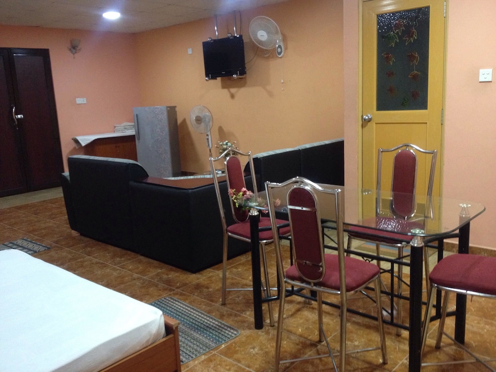 Sunshine Hotel And Hall 31/46