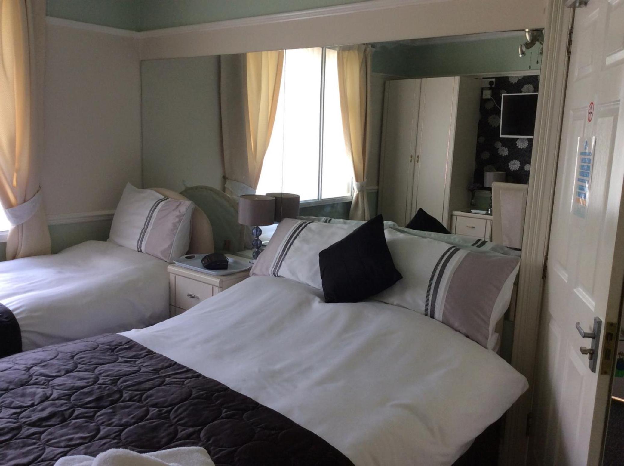 Alma Lodge Guest House 4/21