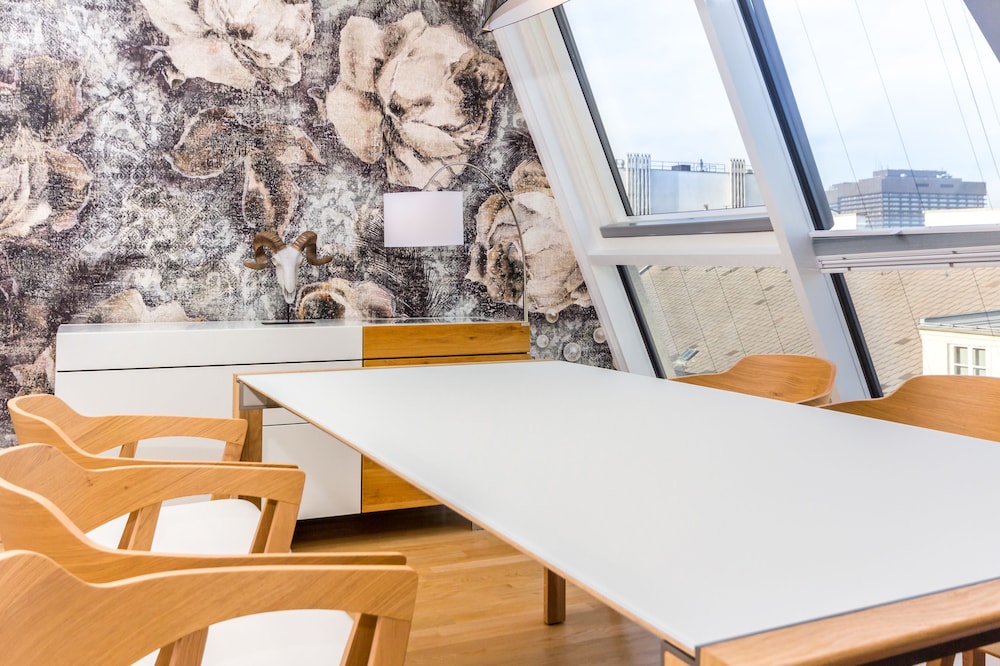 Abieshomes Serviced Apartments-Votivpark 40/50