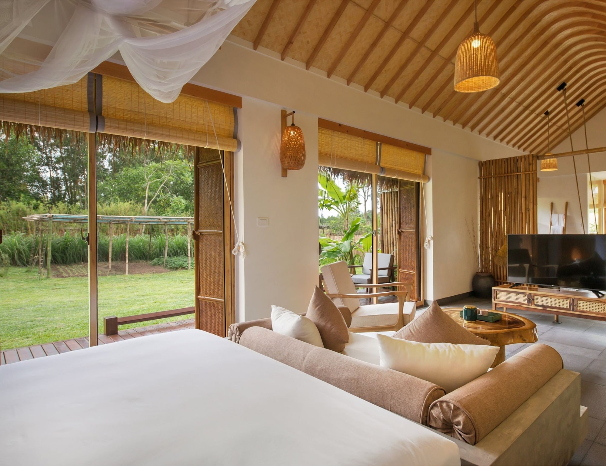 1 BEDROOM, SPA, BUNGALOW
