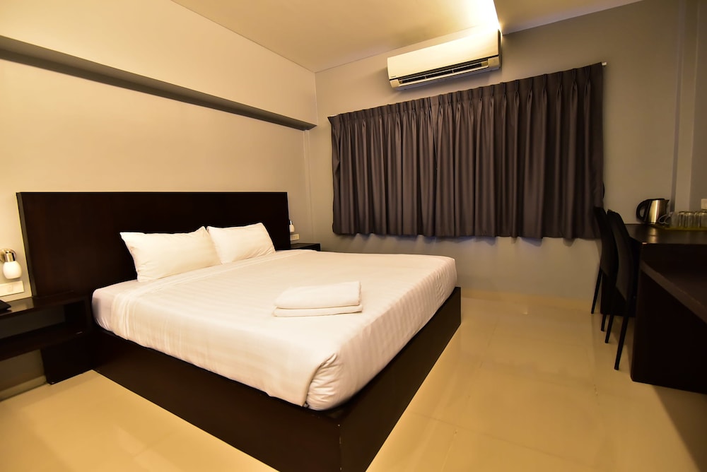 B1 Residence 4/22