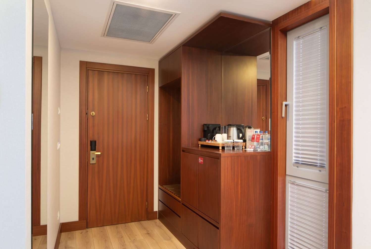 Lobby at Ramada Plaza by Wyndham Istanbul Atakoy, ISTANBUL