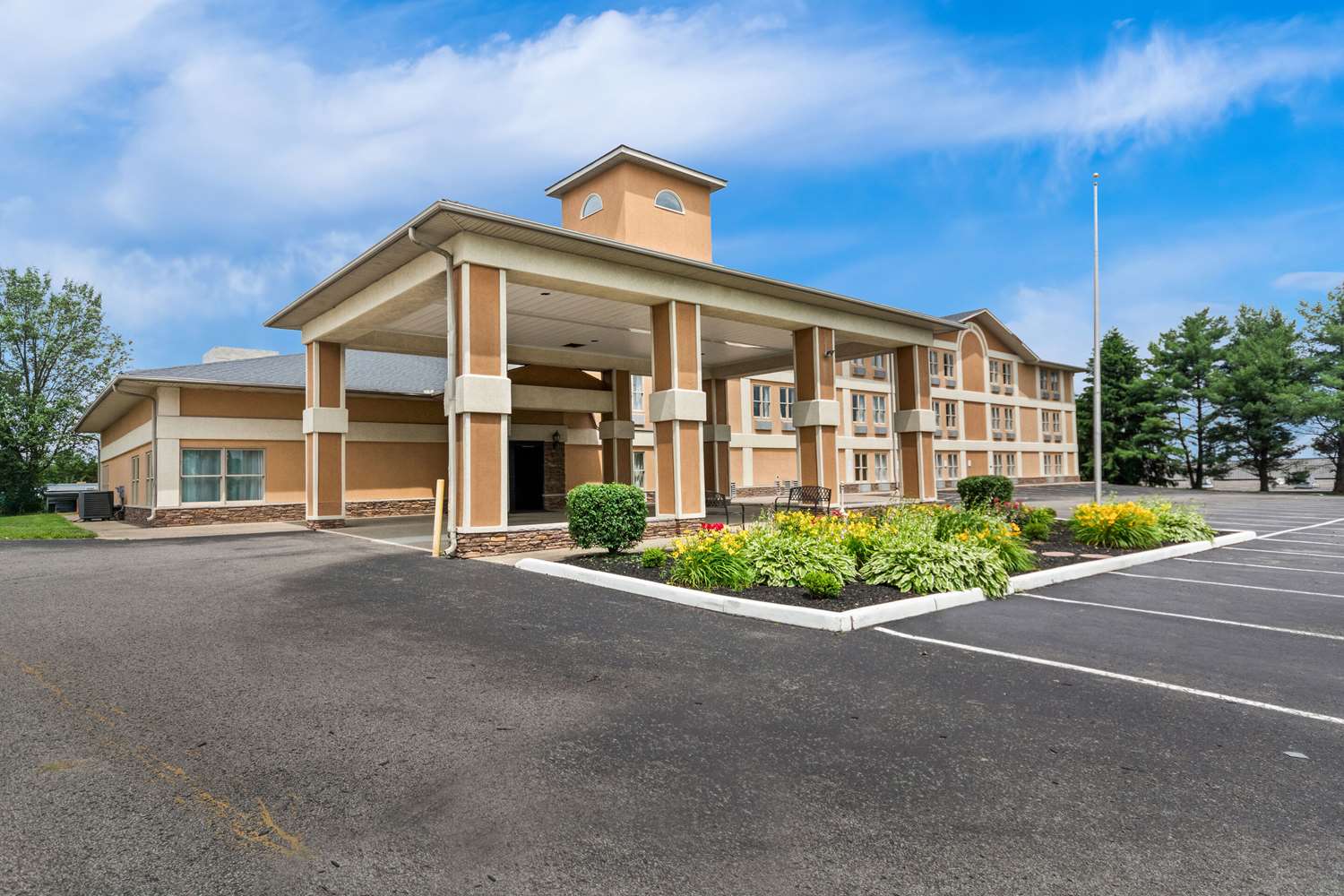 Quality Inn Dry Ridge KY 25/25