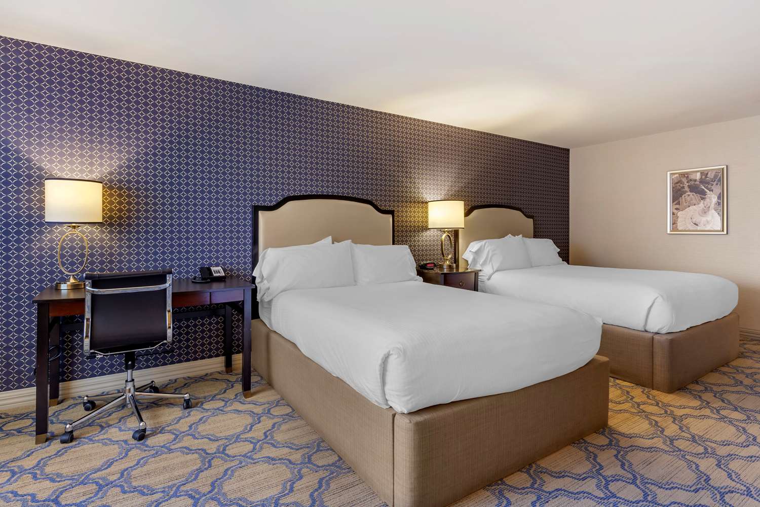 Room, 2 Queen Beds, Pool Side