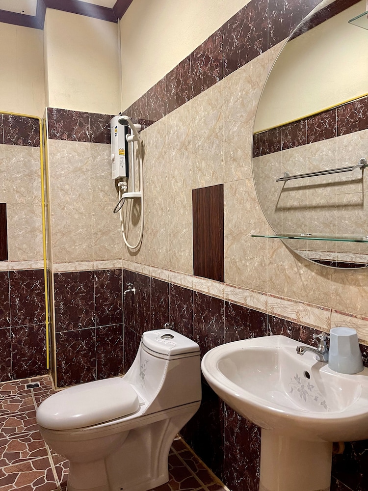 Sengkeo Hotel 48/50