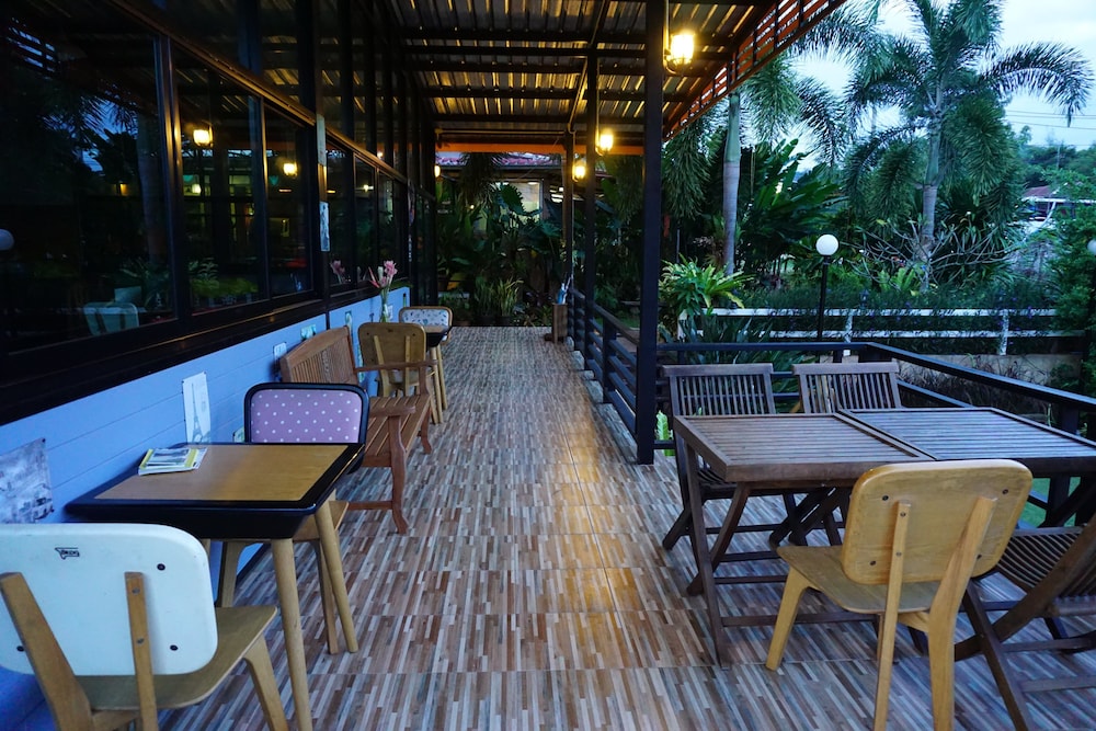 Be Cool Boutique At Phu Ruea 38/47