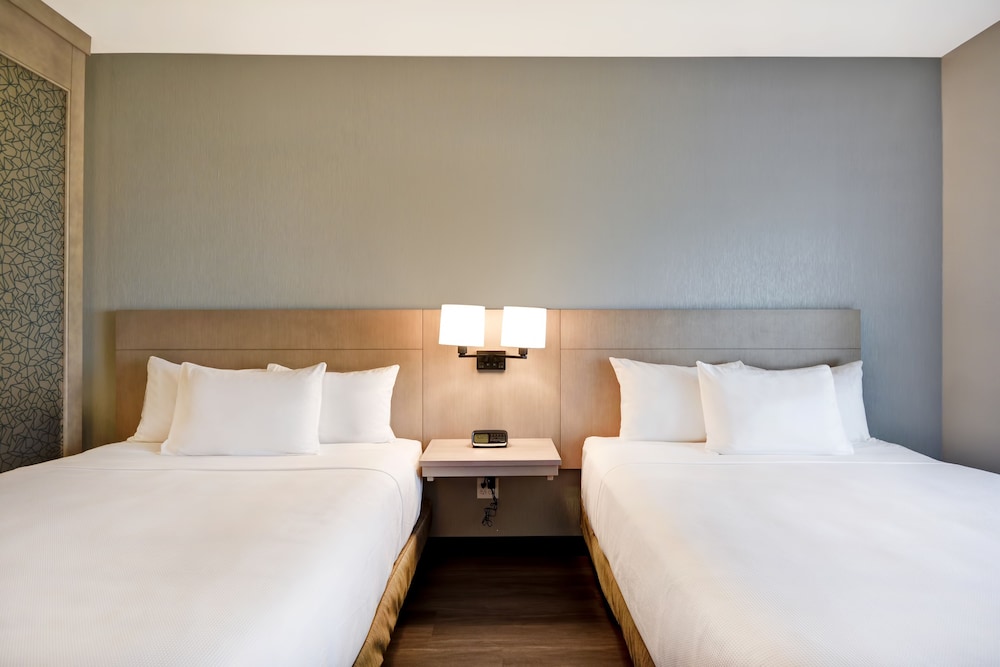 Hyatt Place Fresno 4/28