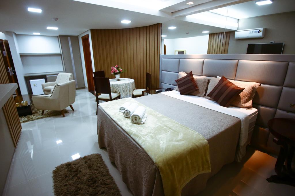 PILOES PALACE HOTEL 10/38