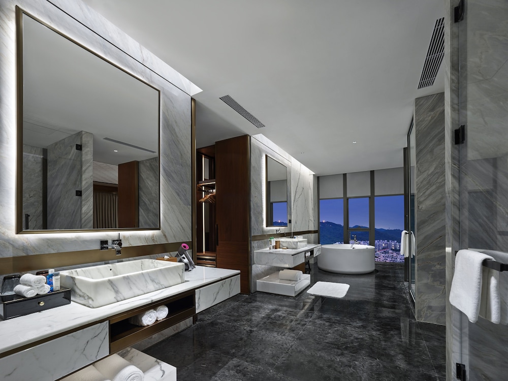 Intercontinental Dongguan 45/76