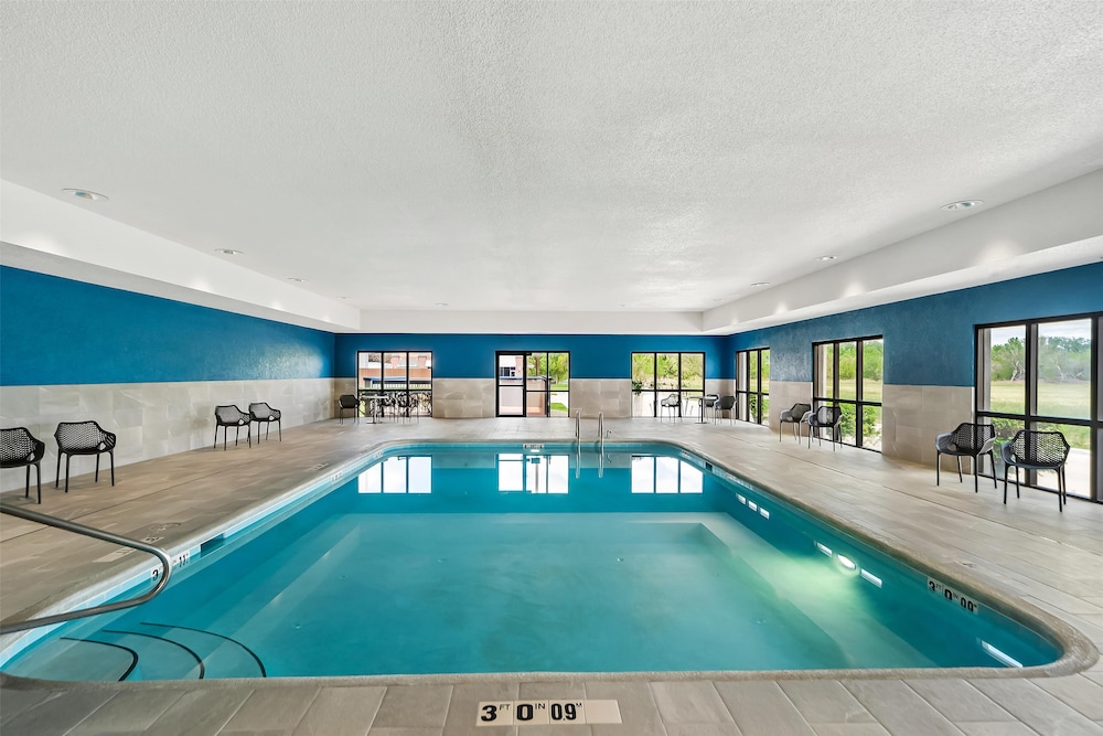 swimming pool spa