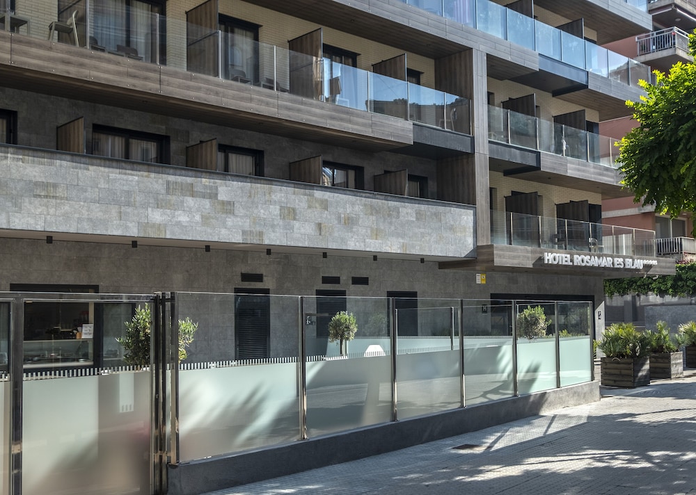 HOTEL ROSAMAR ES BLAU LLORET ADULTS ONLY in LLORET DE MAR