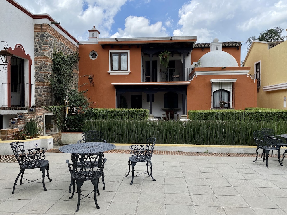 VILLA COLONIAL 45/49