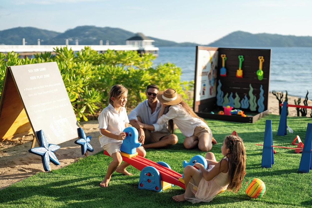 Thavorn Beach Village Phuket Resort and Spa 54/66
