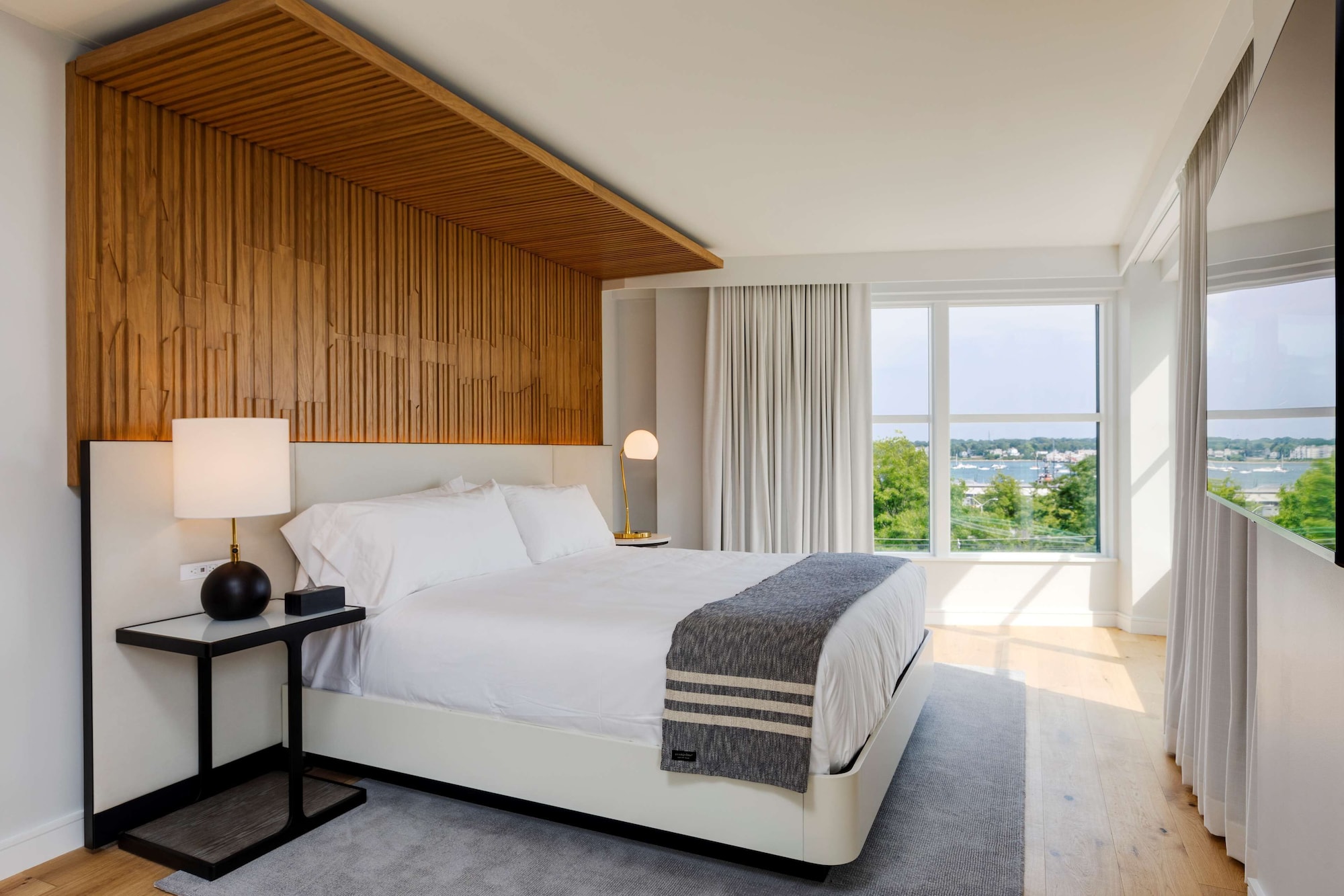 1 Bedroom, Presidential, Suite, King Bed, Water Front