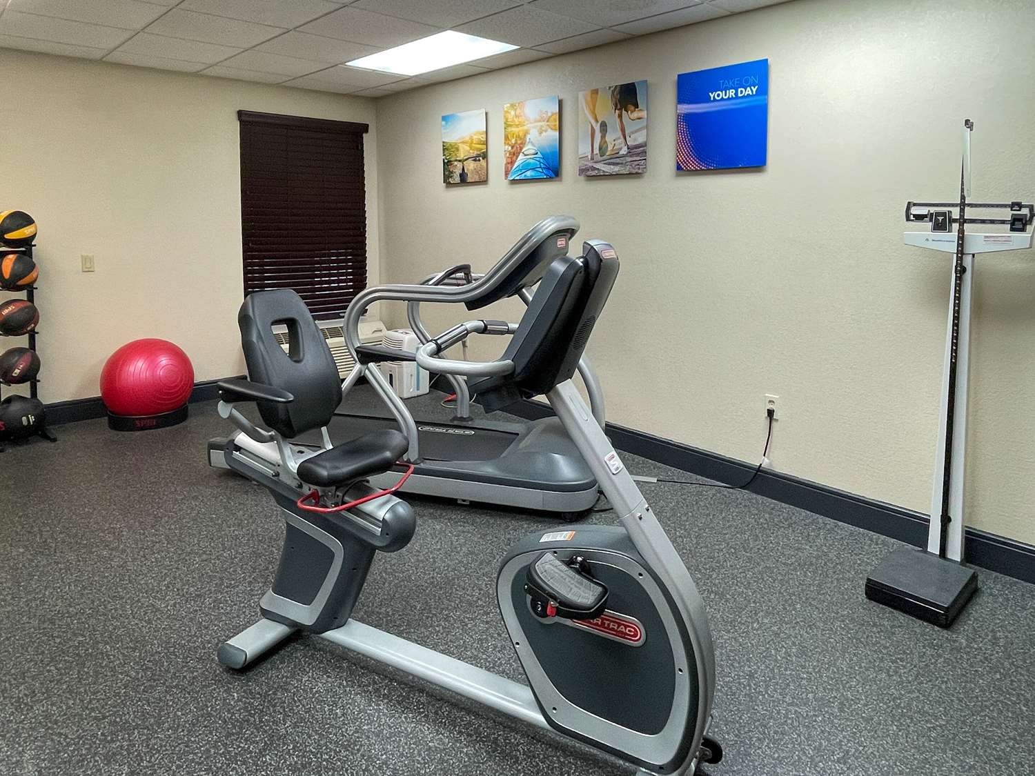 Comfort Inn Darien - North Brunswick 17/22