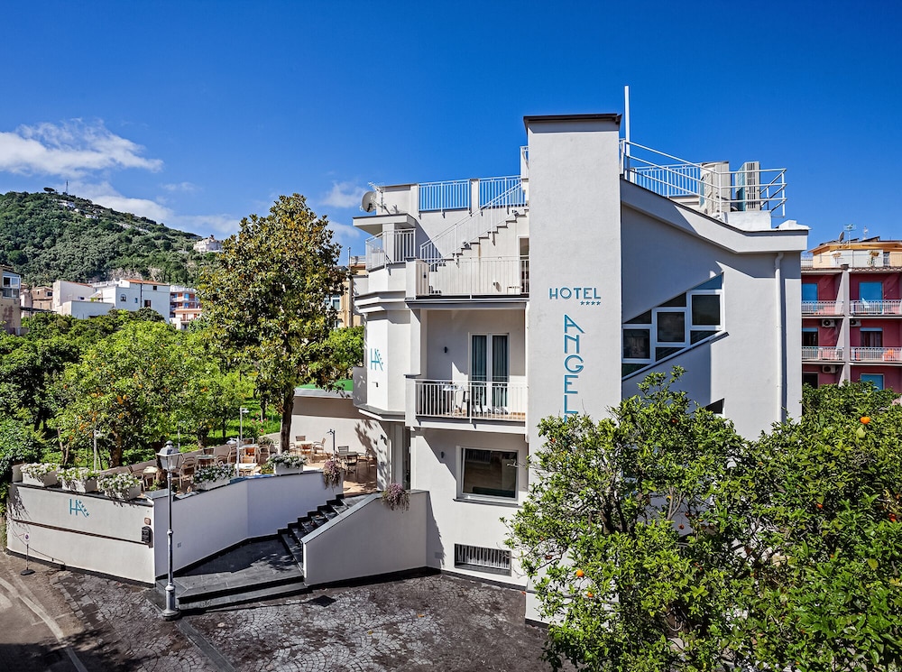 Hotel Angelina 37/38