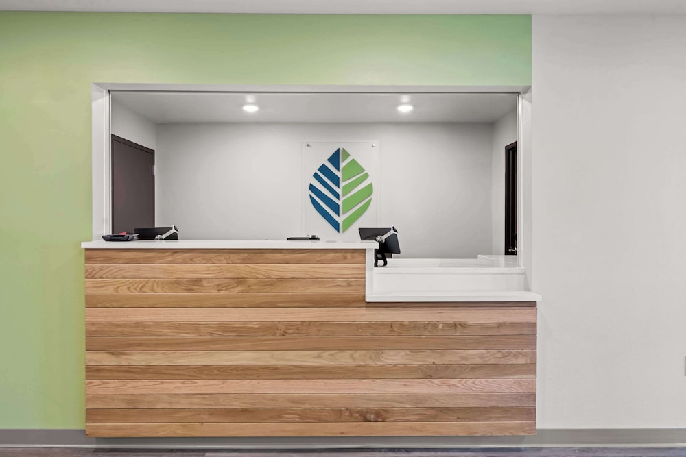 WoodSpring Suites Loves Park - Rockford 5/30