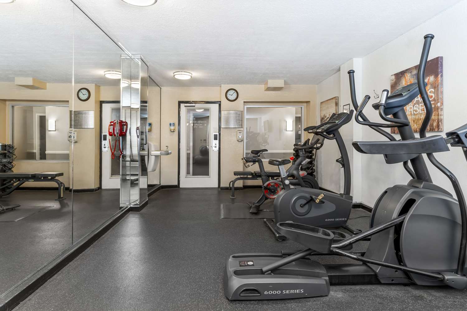Best Western Plus Grosvenor Airport Hotel 26/48
