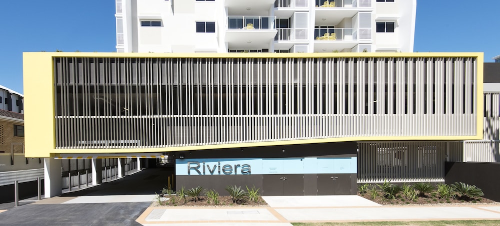 Riviera Mackay 4/55