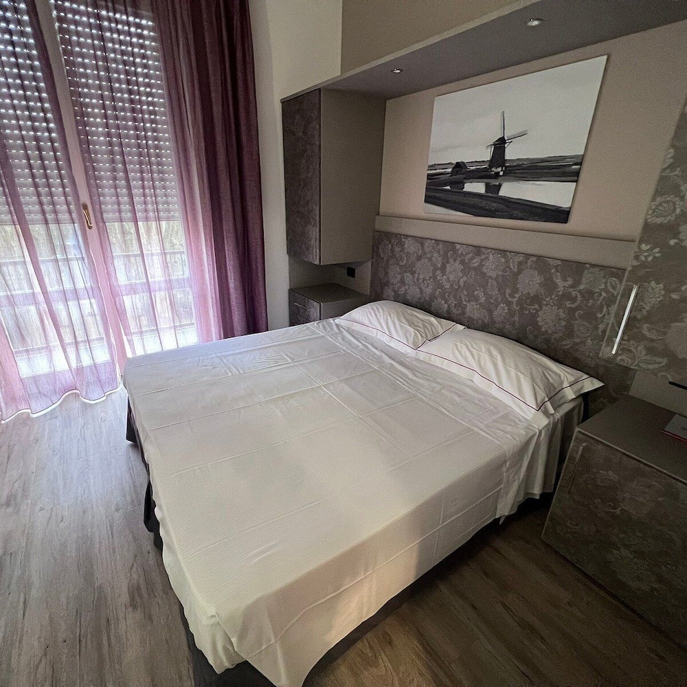 Hotel Salus 12/47