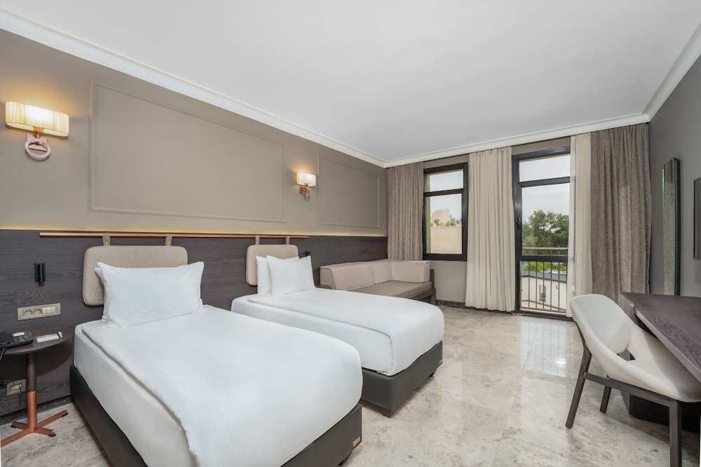 Adora Golf Resort Hotel 19/62