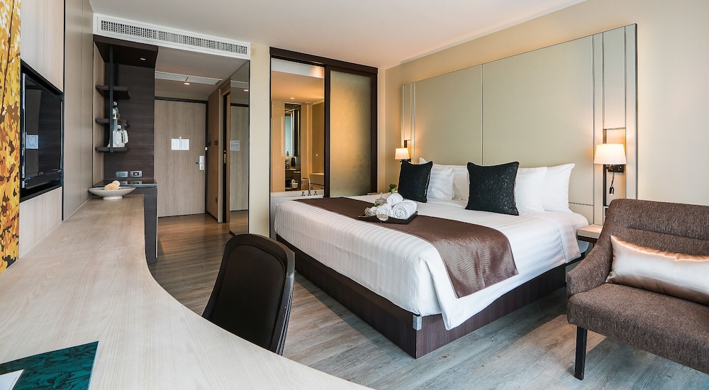 Siamese Hotel Pattaya, BW Signature Collection 16/72
