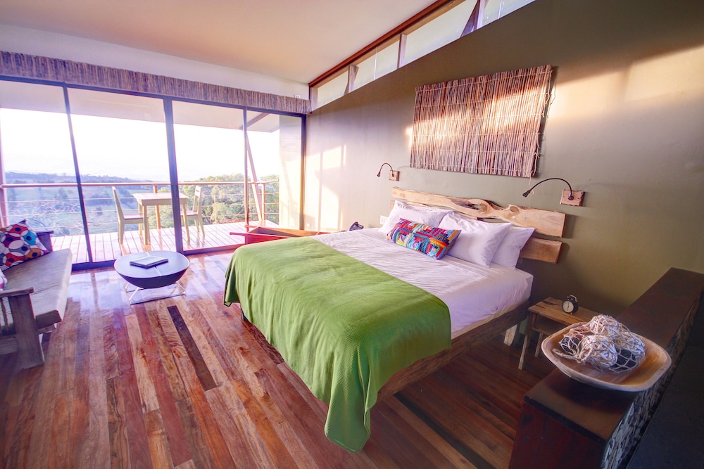 Chayote Lodge 16/50